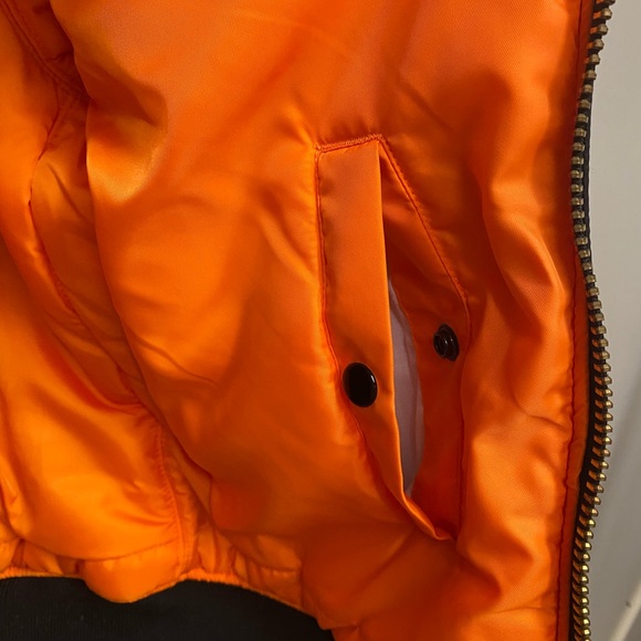 Alpha Industries MA-1 Bomber Jacket | Women’s Medium| Classic Military Style - Picture 5 of 8